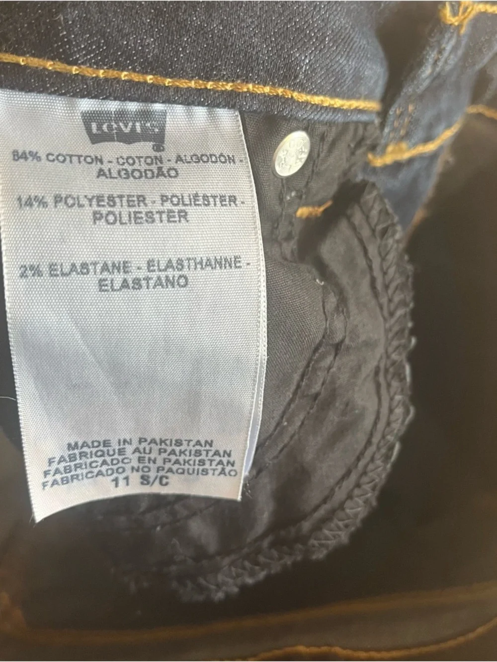 Levi's Women's Dark Indigo Skinny Jeans - Picture 3 of 4